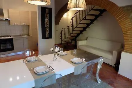 Apartment Suite Design Apt In Florence Lastra a Signa Italy